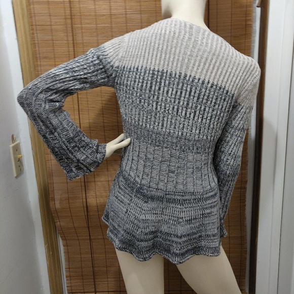 BCBG MAX. COLOR BLOCK Cartigan MEDIUM - Picture 3 of 5